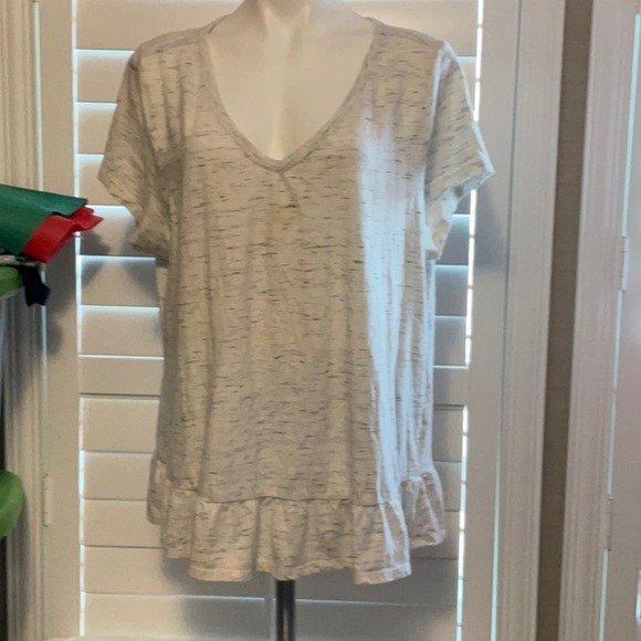 dip Women's Cream Ruffle Hem Tee - Picture 1 of 7
